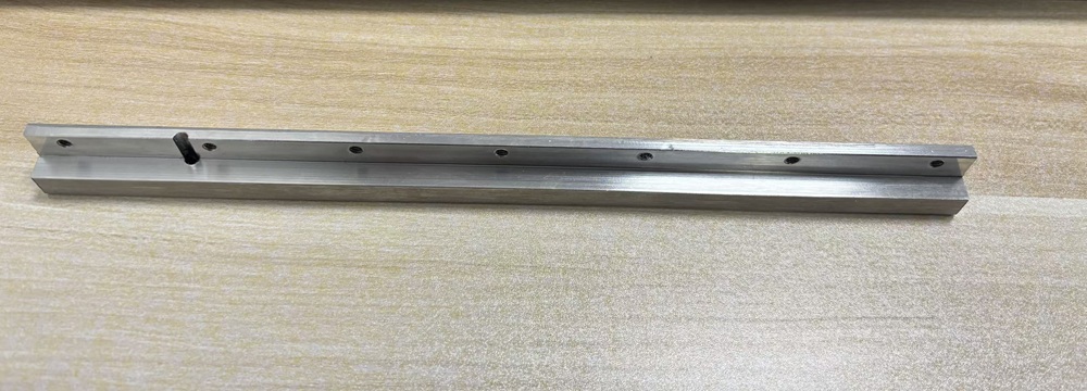 the gripper bar poly