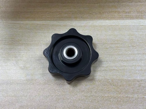 The finished bakelite knob 2