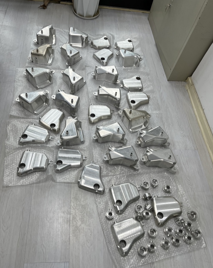 Custom Aluminum 5-Axis CNC Milled Expansion Tank.jpg