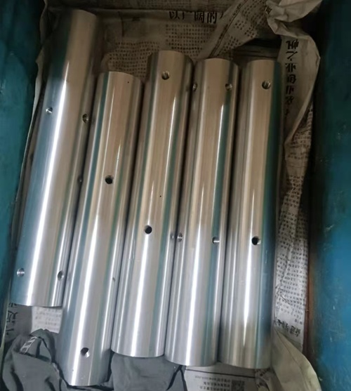 threaded body lander