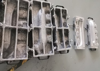 the mold of the manifold