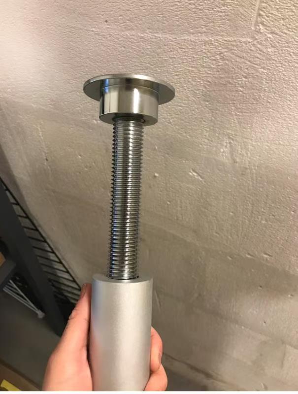 long bolt to adjust the height
