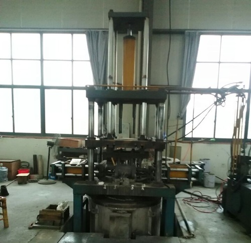 aluminum low pressure casting equipment