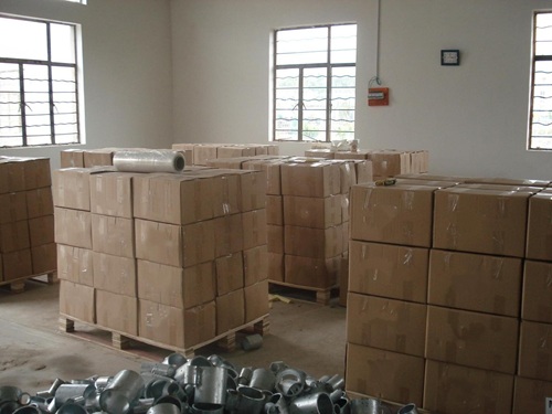 cartons laid on pallet