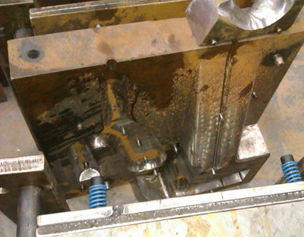 Molde exterior de fenum múltiple de admisión-1