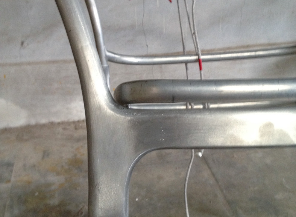 2_0000_9-overview of aluminum chair