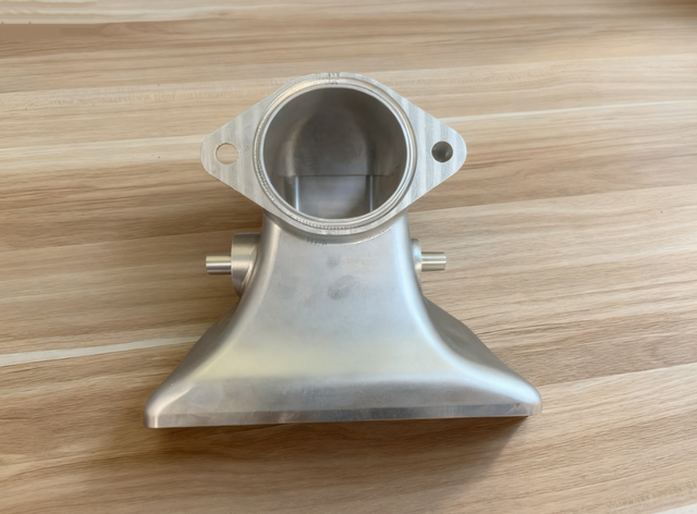 Custom 5 Axis CNC Milling Aluminum Billet Intercooler End Tanks