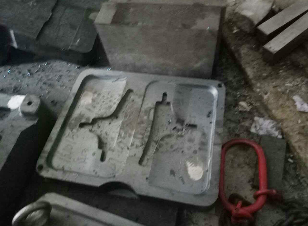 2_0009_3- die casting mould