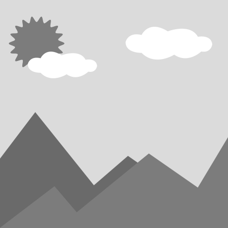 The straight steel bar are bent into circle on the bending machine.